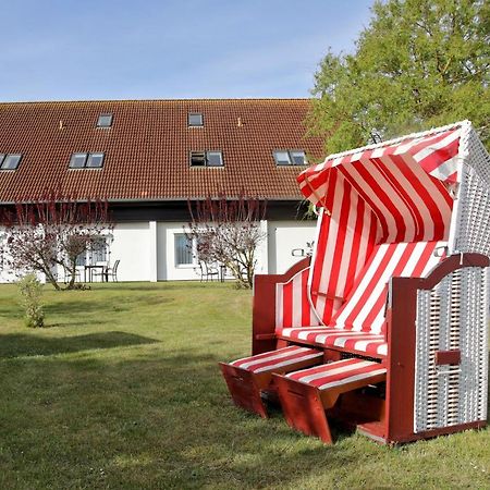 Hotel Am See Baabe Bagian luar foto
