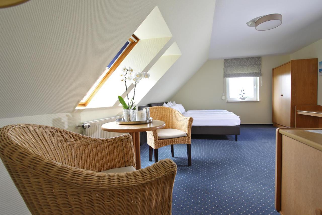 Hotel Am See Baabe Bagian luar foto
