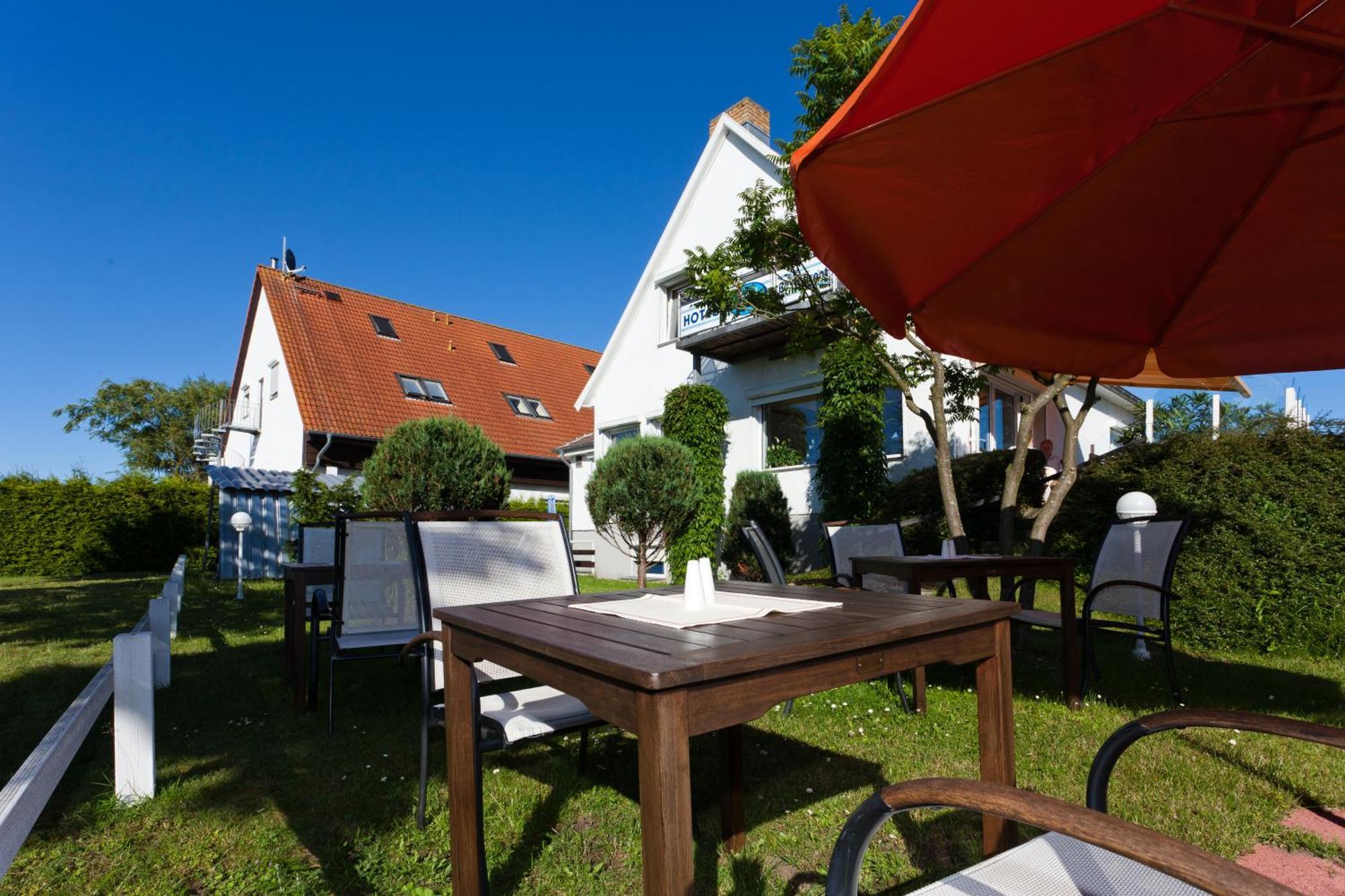 Hotel Am See Baabe Bagian luar foto