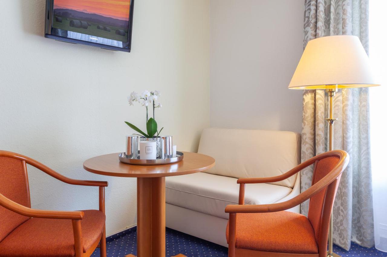 Hotel Am See Baabe Bagian luar foto